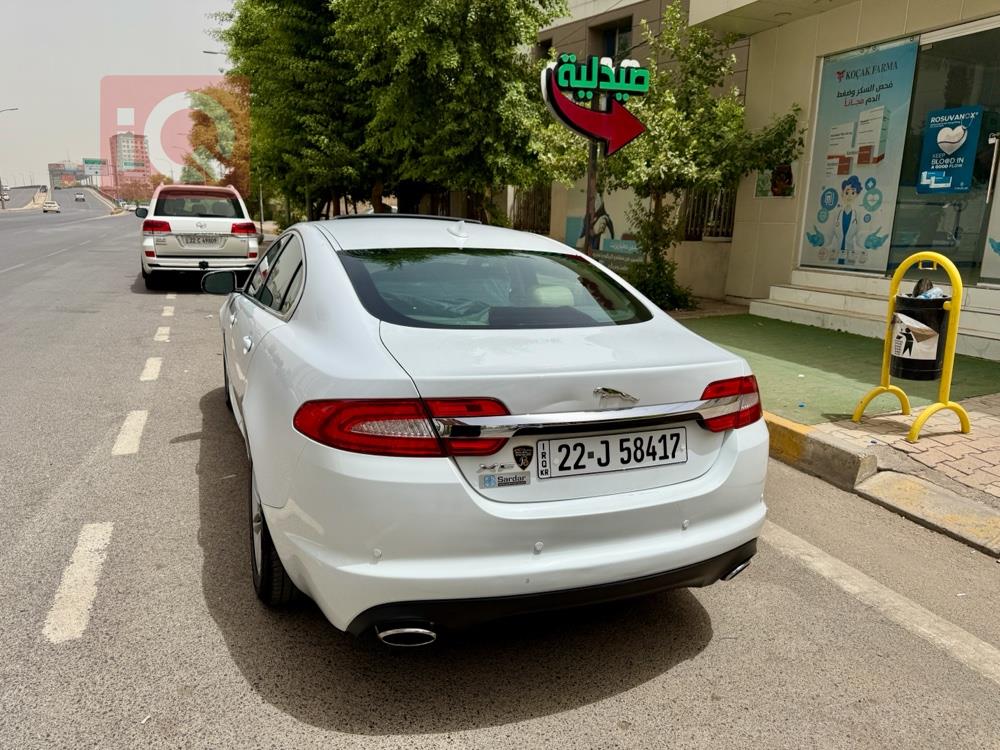 جاكوار XF
